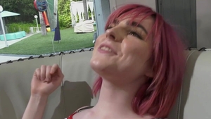 GenderX.com - Cheerleader Smash Thompson deepthroat