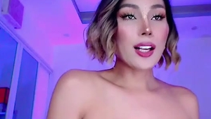 Pretty TGirls Make Love To Themselves